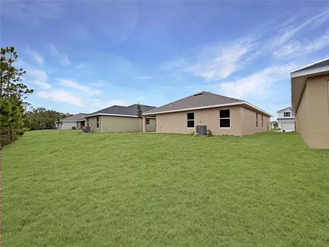 Exterior - 7552 Bent Tree Loop, Saint Cloud, FL 34771 photo 2 of 3
