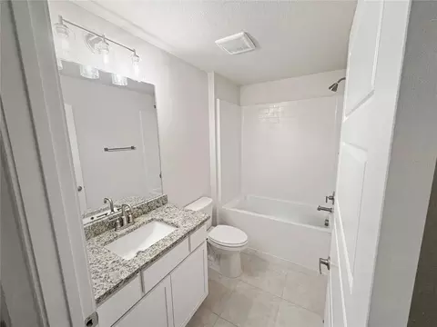 Bath - 7552 Bent Tree Loop, Saint Cloud, FL 34771 photo 1 of 3