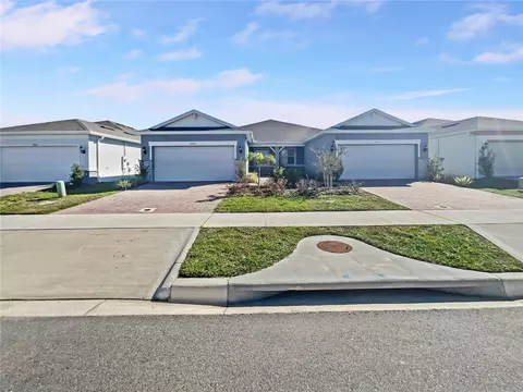 1909 Spring Shower Cir, Kissimmee, FL 34744