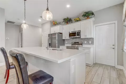 Kitchen - 309 E 13th St, Apopka, FL 32703 photo 2 of 3