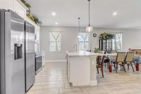 Kitchen - 309 E 13th St, Apopka, FL 32703 photo 3 of 3