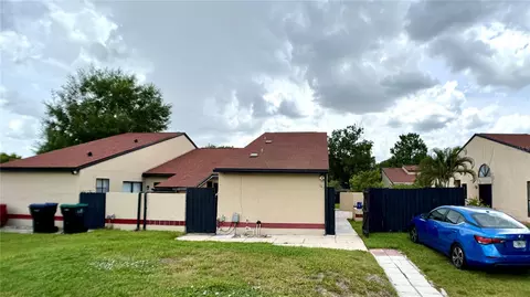 761 Golden Sunshine Cir, Orlando, FL 32807