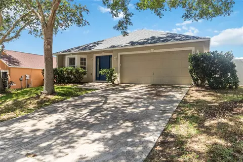 2225 Sandridge Cir, Eustis, FL 32726