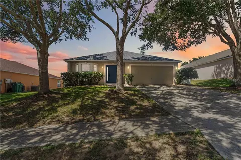Exterior - 2225 Sandridge Cir, Eustis, FL 32726 photo 3 of 9