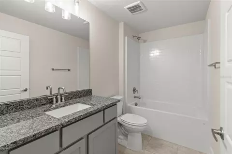 Bath - 7560 Bent Tree Loop, Saint Cloud, FL 34773 photo 4 of 4