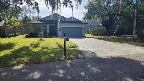 125 W 6th St, Chuluota, FL 32766