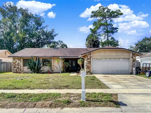 898 Little Bend Rd, Altamonte Springs, FL 32714