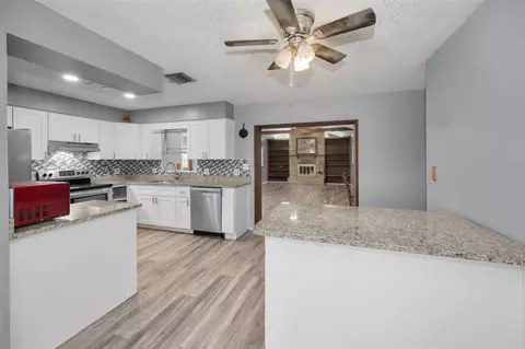 Kitchen - 14557 Apache Ave, Largo, FL 33774 photo 5 of 7
