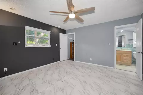 Bedroom - 14557 Apache Ave, Largo, FL 33774 photo 3 of 4