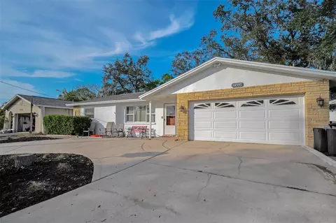 Exterior - 14557 Apache Ave, Largo, FL 33774 photo 4 of 20