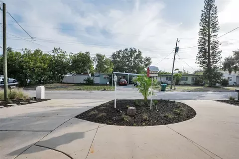 Exterior - 14557 Apache Ave, Largo, FL 33774 photo 10 of 20