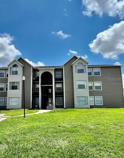 4720 Walden Cir #33, Orlando, FL 32811