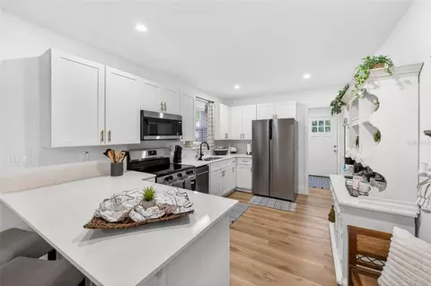 Kitchen - 1503 Granite State Ct, Mount Dora, FL 32757 photo 5 of 8