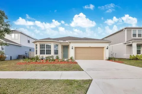 4012 Meandering Bay Dr, Apopka, FL 32712