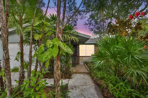 10823 106th St, Largo, FL 33773