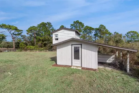 Exterior - 30109 Coconut Ave, Eustis, FL 32736 photo 7 of 8