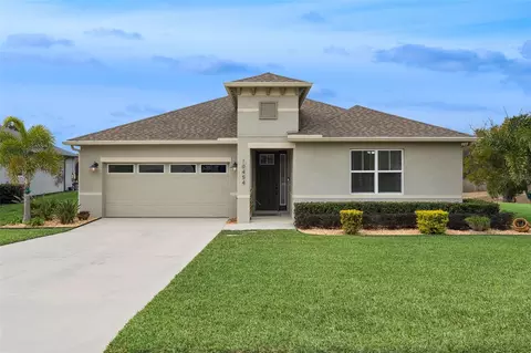 10454 Spring Lake Dr, Clermont, FL 34711