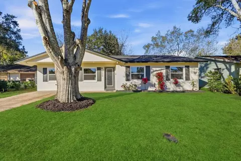 330 Montana Ave, Saint Cloud, FL 34769