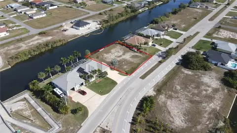 3113 Diplomat Pkwy W, Cape Coral, FL 33993