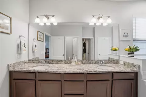 Bath - 1461 Clear Brook Pl, Saint Cloud, FL 34772 photo 3 of 5