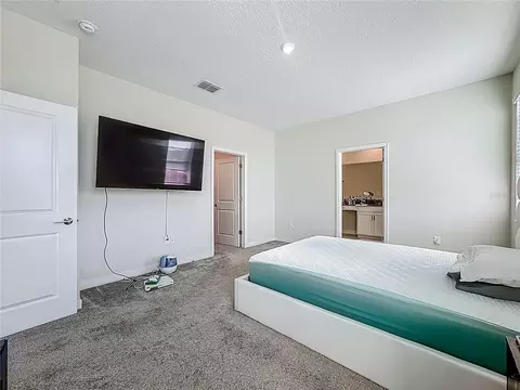 Bedroom - 4900 Lotta Ct, Saint Cloud, FL 34772 photo 5 of 7