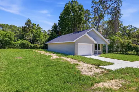 Exterior - 2014 NE 3rd Pl, Gainesville, FL 32641 photo 5 of 5