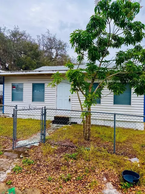 4816 4th St, Sebring, FL 33870