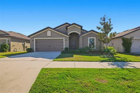 733 Chatham Walk Dr, Ruskin, FL 33570