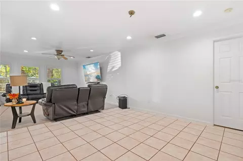 Living - 619 29th St E, Bradenton, FL 34208 photo 2 of 5