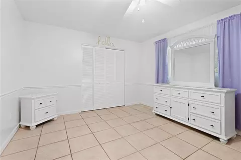 Bedroom - 619 29th St E, Bradenton, FL 34208 photo 3 of 3