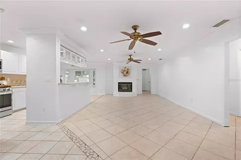 Living - 619 29th St E, Bradenton, FL 34208 photo 4 of 5