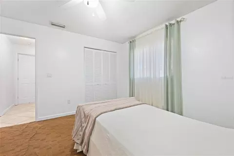 Bedroom - 619 29th St E, Bradenton, FL 34208 photo 2 of 3