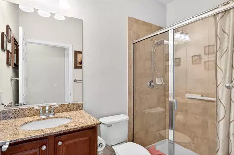 Bath - 9498 SW 70th Loop, Ocala, FL 34481 photo 1 of 5