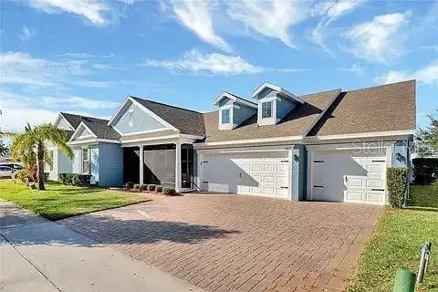 589 Blue Cypress Dr, Groveland, FL 34736