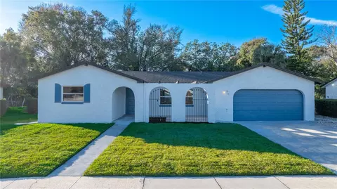 4612 Chateau Rd, Orlando, FL 32808