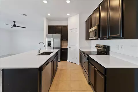 Kitchen - 292 Pineywoods St, Saint Cloud, FL 34772 photo 3 of 4