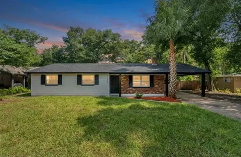 2330 Pleasant Dr, Longwood, FL 32779