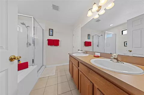 Bath - 114 Summer Place Loop, Clermont, FL 34714 photo 2 of 8