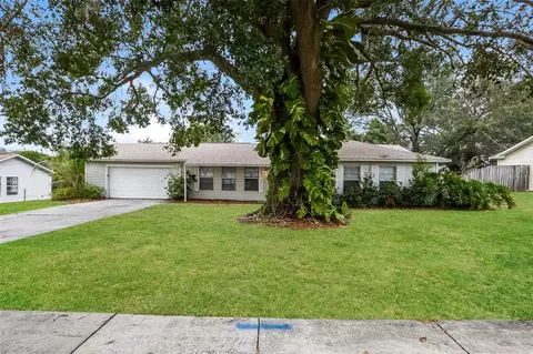 5331 Broken Pine Cir, Orlando, FL 32818