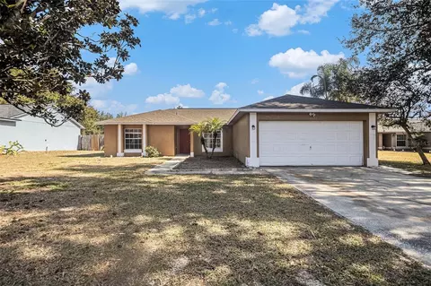 11732 Crescent Pines Blvd, Clermont, FL 34711