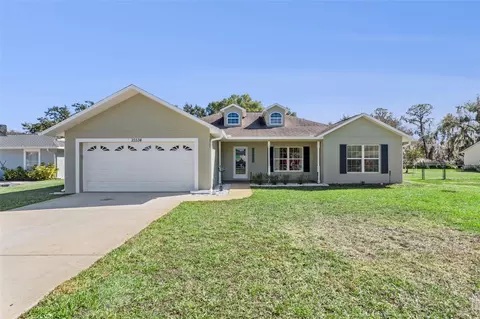 35534 Cedar Ln, Leesburg, FL 34788