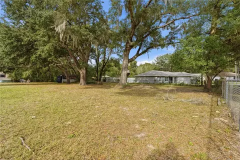 Exterior - 7946 Juniper Rd, Ocala, FL 34480 photo 3 of 7