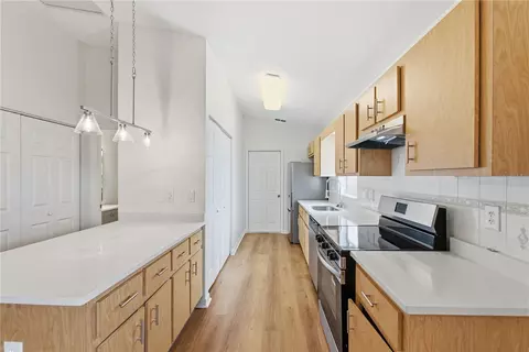 Kitchen - 7946 Juniper Rd, Ocala, FL 34480 photo 2 of 3