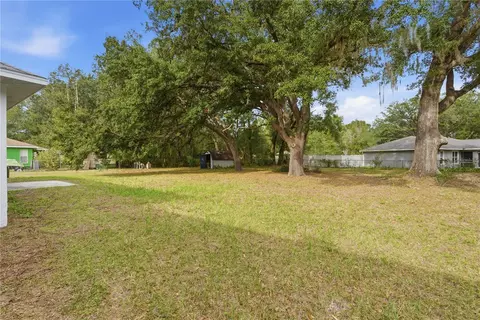 Exterior - 7946 Juniper Rd, Ocala, FL 34480 photo 2 of 7