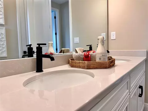 Bath - 6402 Rover Way, Saint Cloud, FL 34771 photo 9 of 11