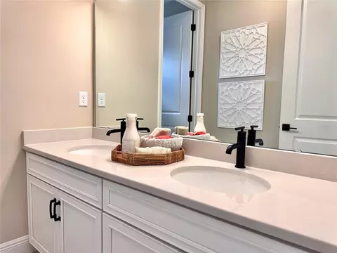 Bath - 6402 Rover Way, Saint Cloud, FL 34771 photo 8 of 11