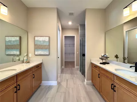 Bath - 6402 Rover Way, Saint Cloud, FL 34771 photo 3 of 11