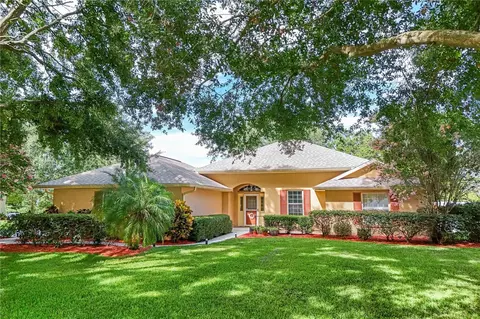 13545 Oak Bend Dr, Grand Island, FL 32735