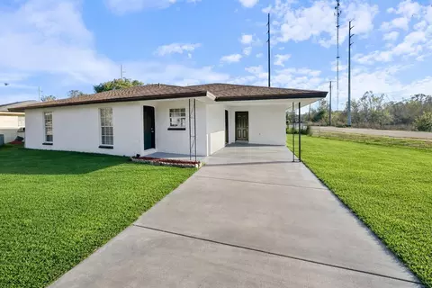 37502 Oakview Cir, Dade City, FL 33523