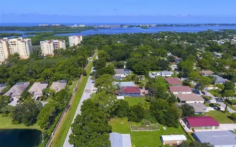 1867 Vamo Way, Sarasota, FL 34231
